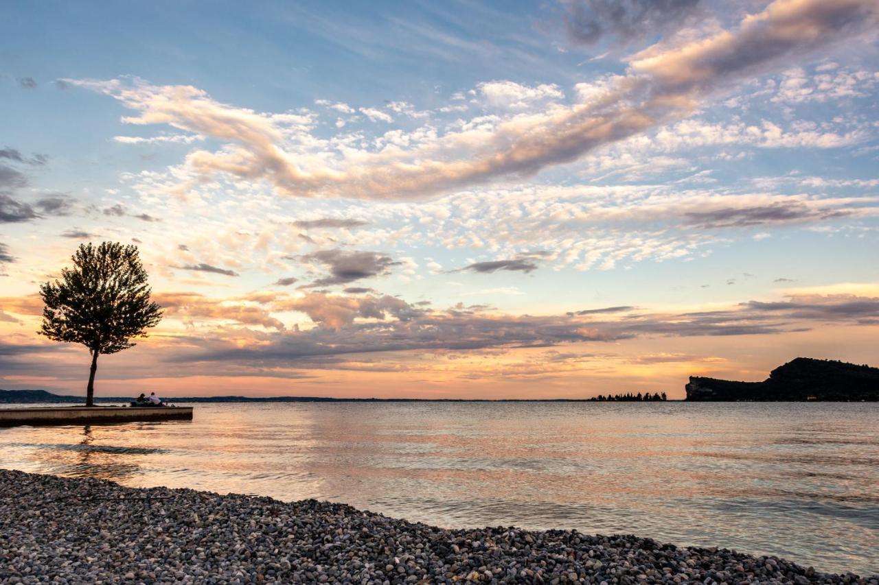 Appartamento Agata San Felice del Benaco Exteriör bild